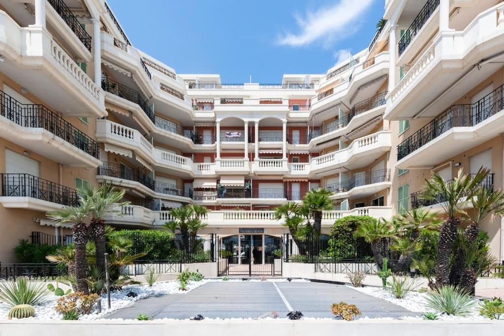 Appartement Superbe Avec Terrasse En Front De *