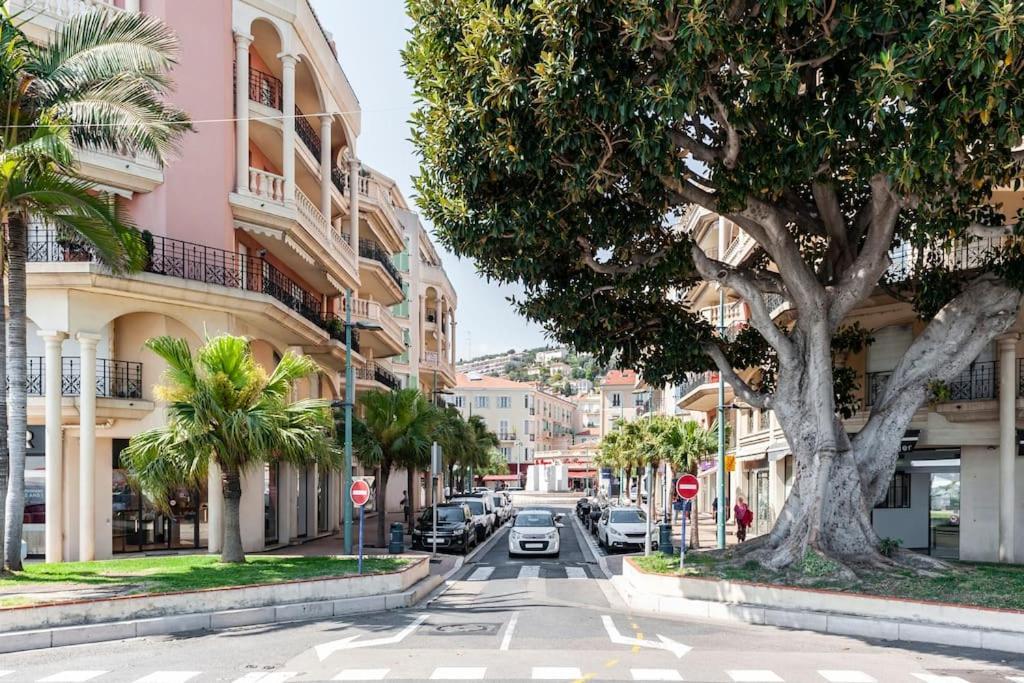 Apartment Superbe Avec Terrasse En Front De Menton