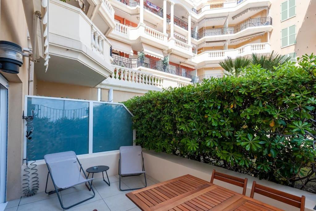 Superbe Avec Terrasse En Front De